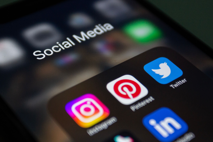 5 Tips for Maintaining a Professional Social Media Strategy